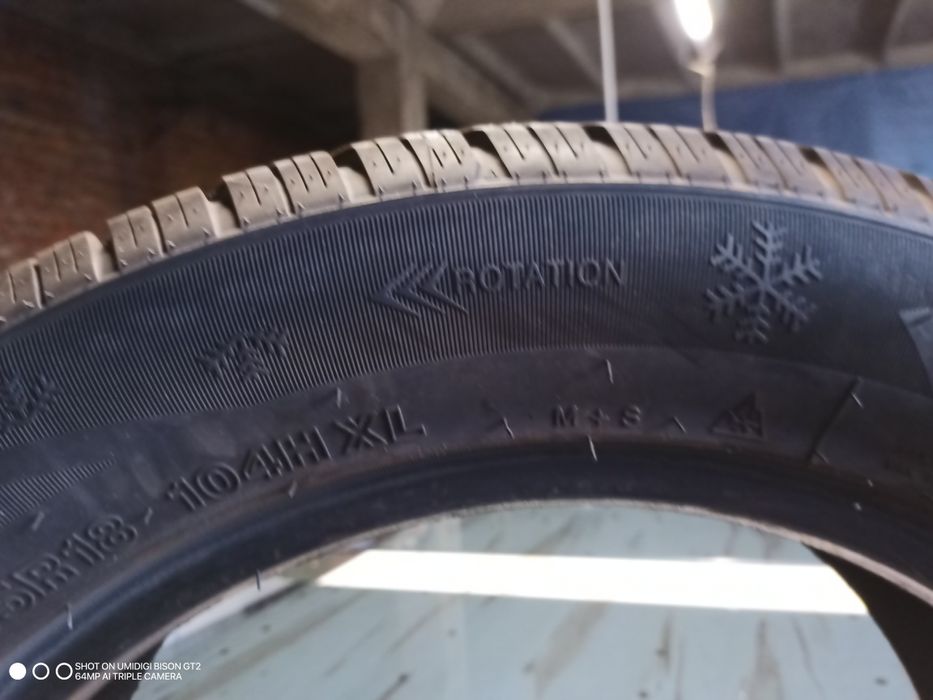Зимові шини 235/55r18