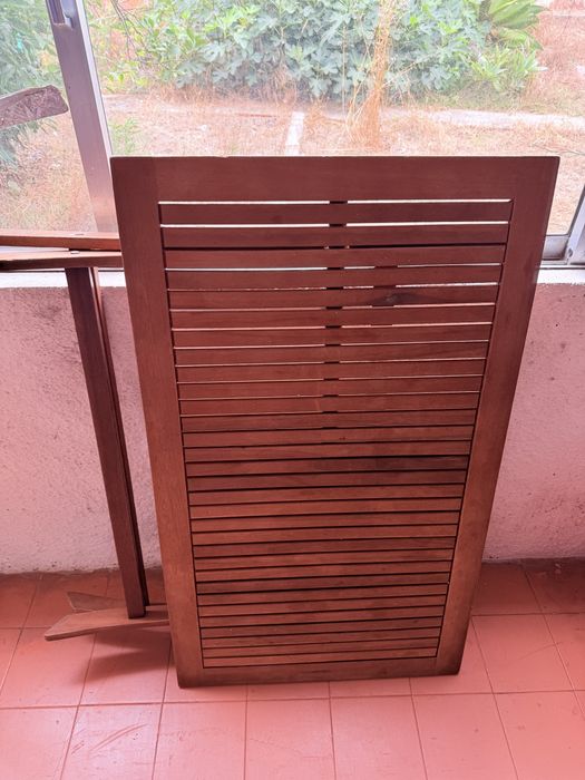 Mesa dobrável de madeira maciça para jardim/terraço – 120 × 72 cm