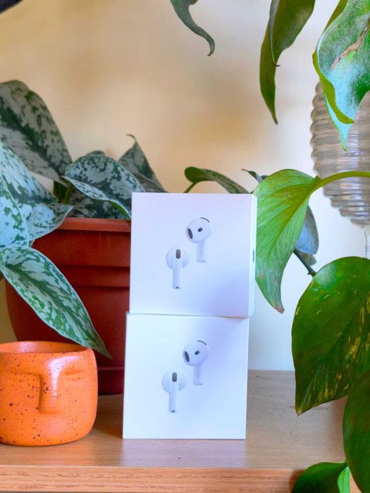 Vendo Airpods 4 Apple NOVOS com cancelamento ativo de ruído (ANC)