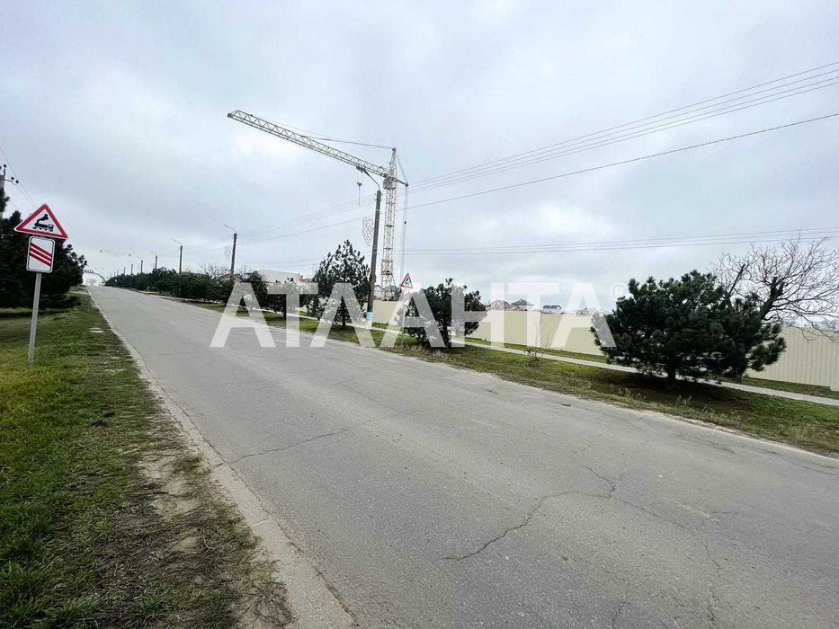 Фасадный участок под бизнес 27.36 сотки в пгт. Таирова