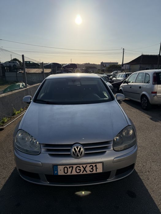 VW Golf V 5Lugares 1.9TDi 105CV