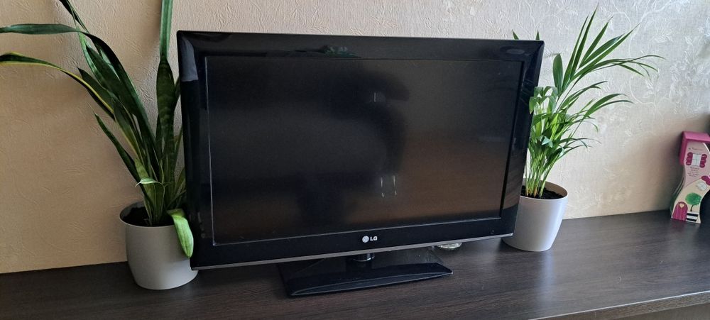 Телевізор  LG ..