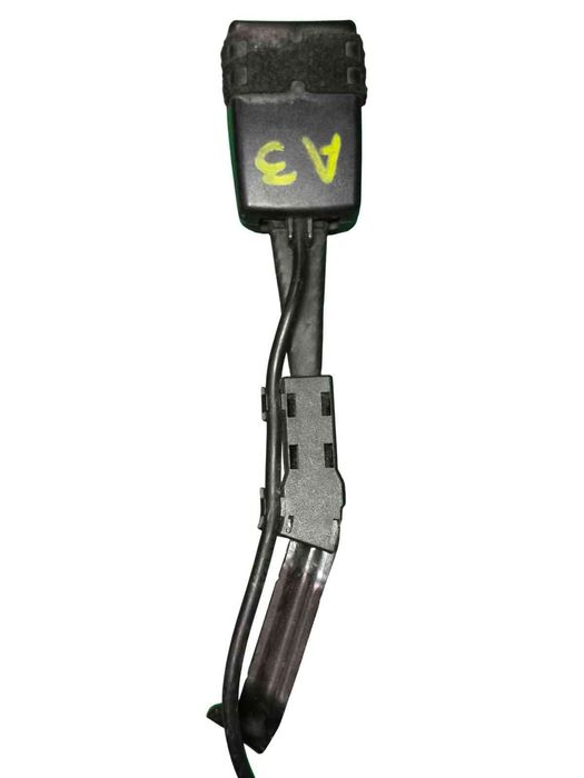 Encaixe de Cinto Frente Direito AUDI A3 Sportback