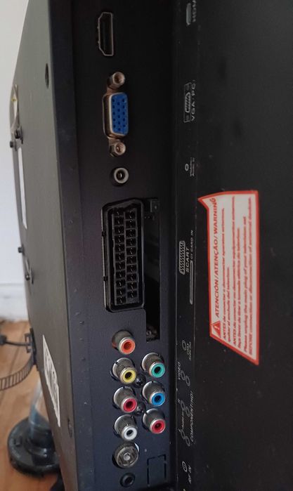 Televisão Mitsai preta