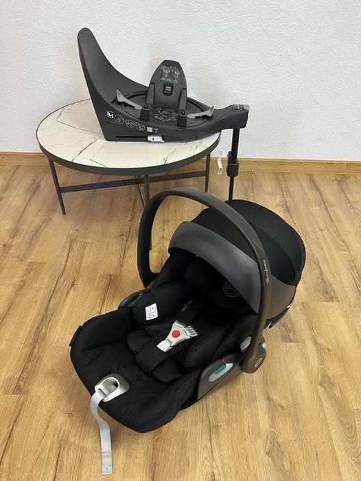 Cybex cloud z2 black + base