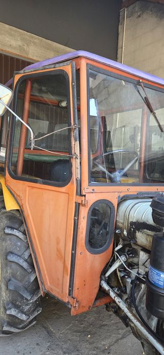 Kabina C 330 C 328