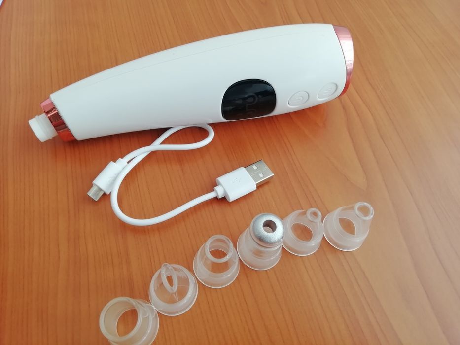 Вакуумний очищувач порів для обличчя