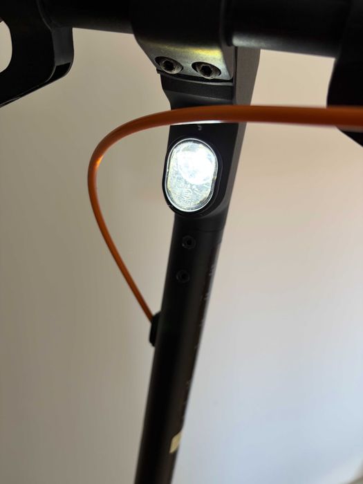 Trotinete Elétrica Segway Ninebot F40I + Cadeado | Piscas Integrados