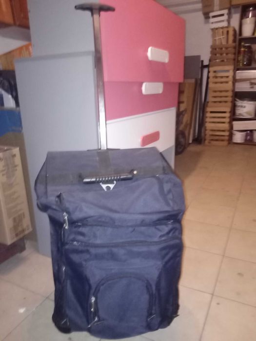 Walizki podróżne, używane, 2 szt.