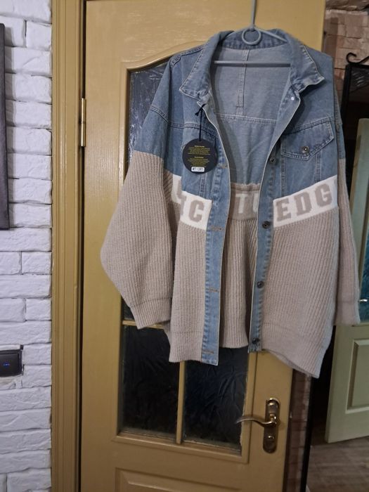 Молодіжна вітровка, нова Італія