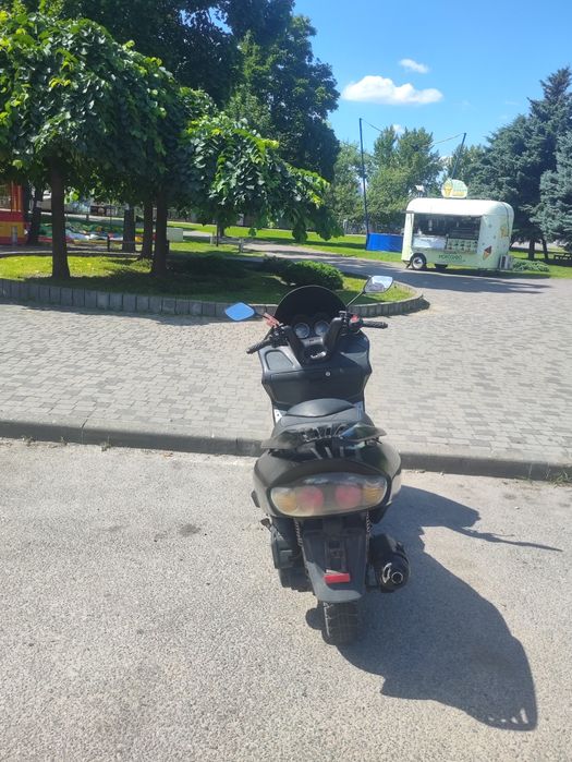 Скутер 150  кубиков