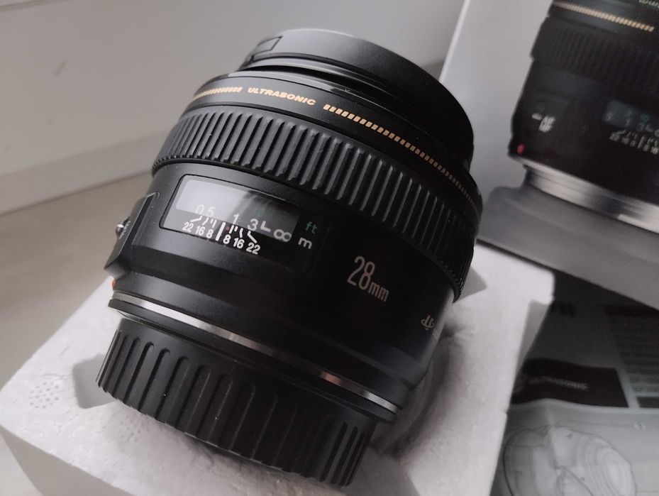 Обєктив Canon EF 28mm f/1.8 USM фікс.Заводський комплект.
