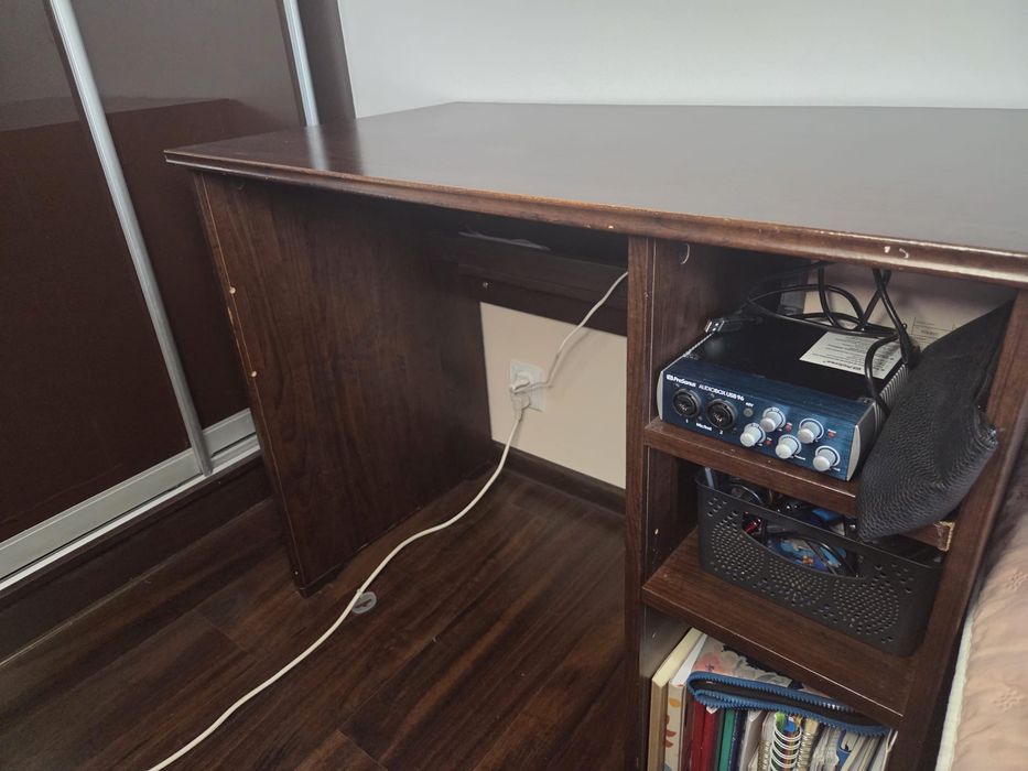 Biurko, ciemny brąz, wymiary 90 x 75 x 52