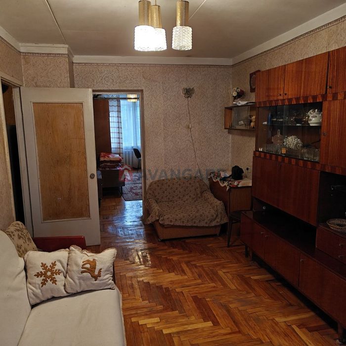 Продаж 2 к кв вул  Військбуд 84