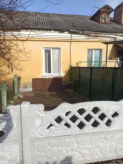 Частина будинку, вул. Г.Полуботка