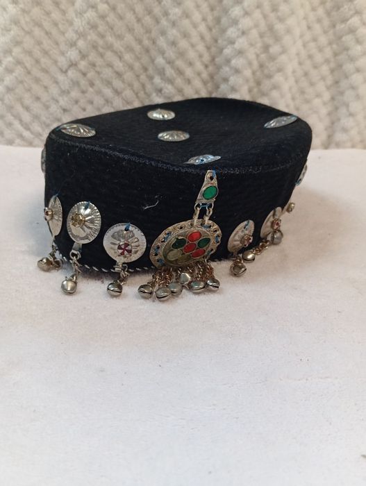 Ozdobne nakrycie głowy