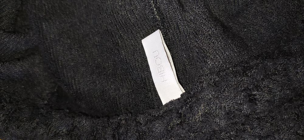 Przesyłka gratis HIBOU kombinezon Romper Shelby czarny 90% bambus