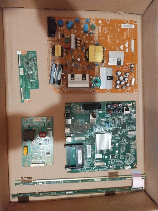 Philips 42PFH5609/88 филипс