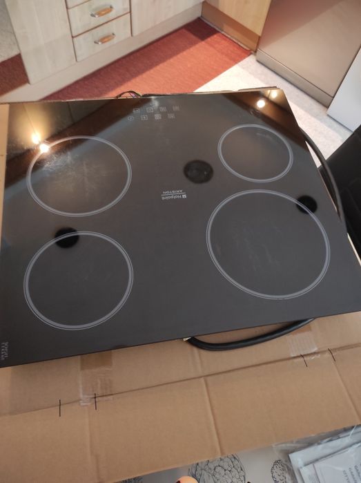 Placa Fogão de Vidrocerâmica Hotpoint Indesit