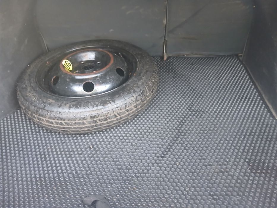 Продаж авто Kia Rio 2010