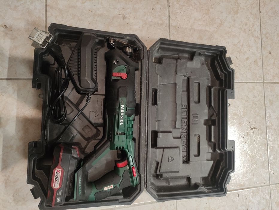 Serra de sabre parkside a bateria