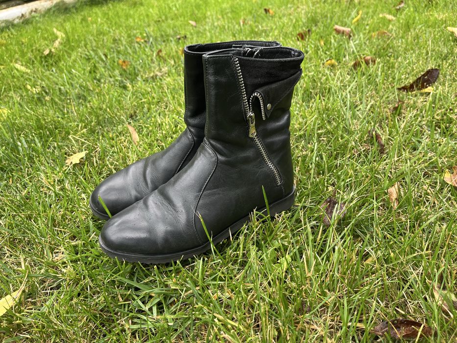 Чоботи ботинки на дівчинку 35 р.