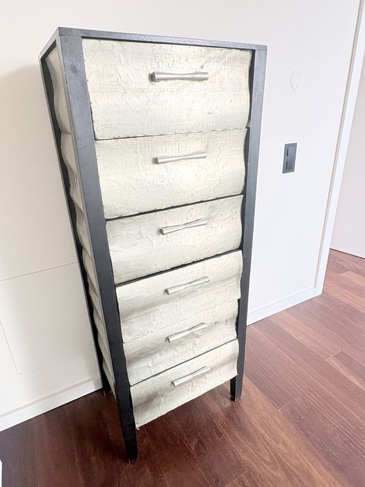 Cómoda estilo rústico em madeira