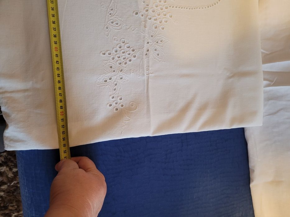 Powłoczka na poduszkę haftowana