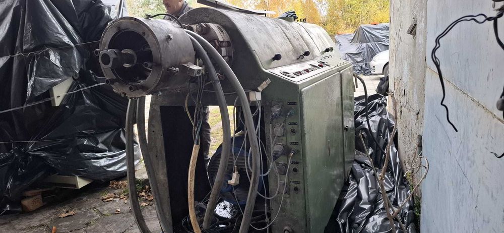 49. Wtryskarka hydrauliczna | ŚLĄSK