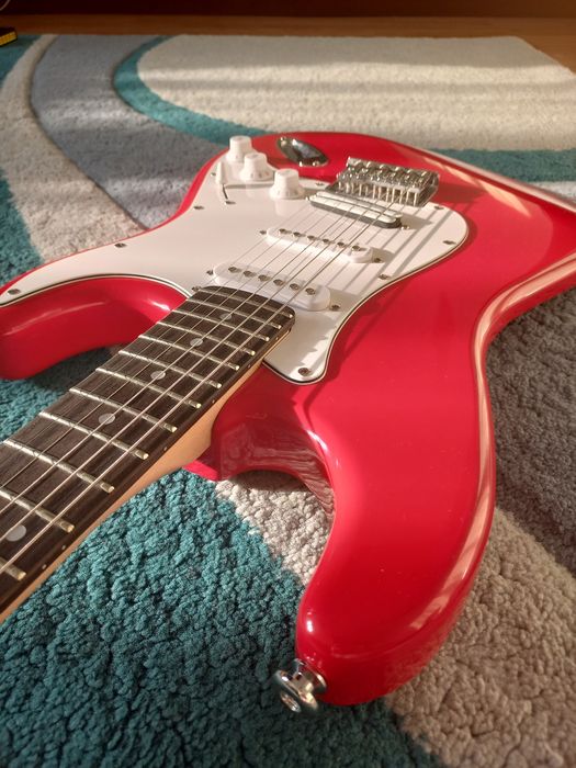 Squier by Fender Affinity Stratocaster SSS