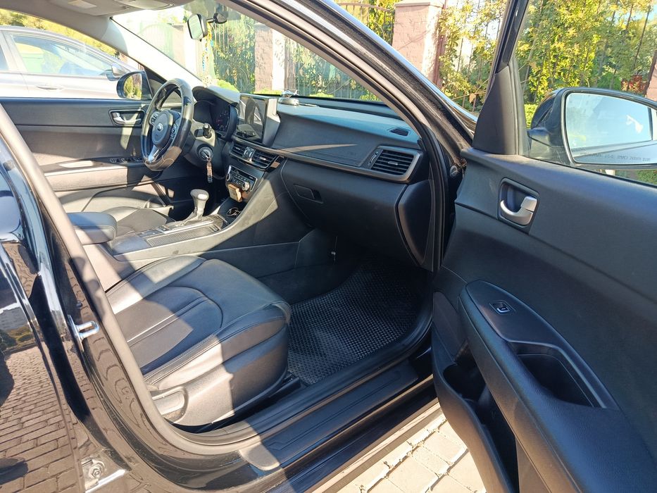 Авто KIA K5 2016 газ