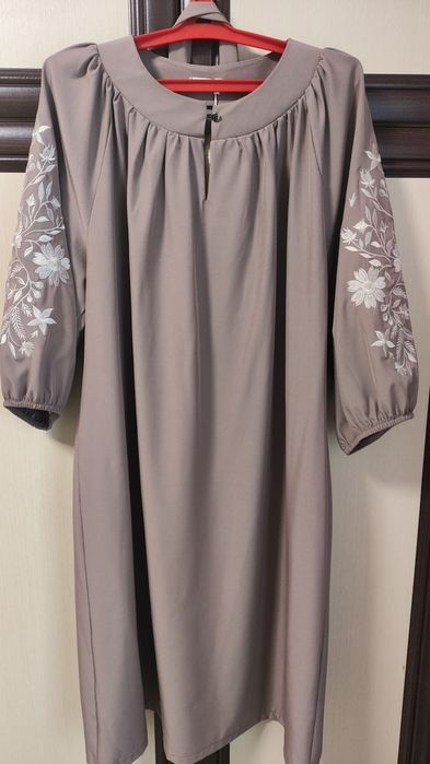 Сукня плаття 56р 58р 60р платье  нарядна з вишивкой