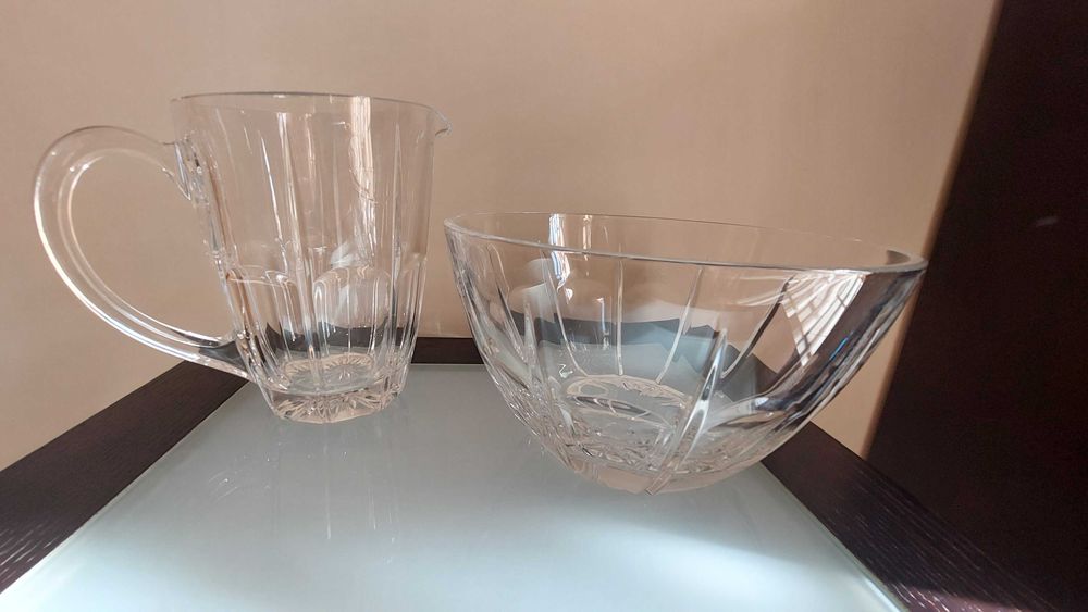 Serviço de copos, jarro e taça de cristal, novo