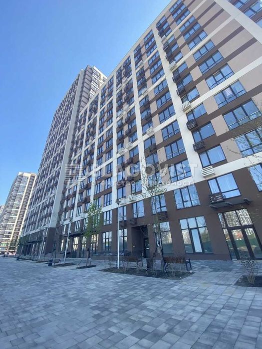 Продаж квартири ЖК Варшавський -2