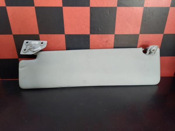 Pála de sol esquerda IVECO Daily VI Chassis