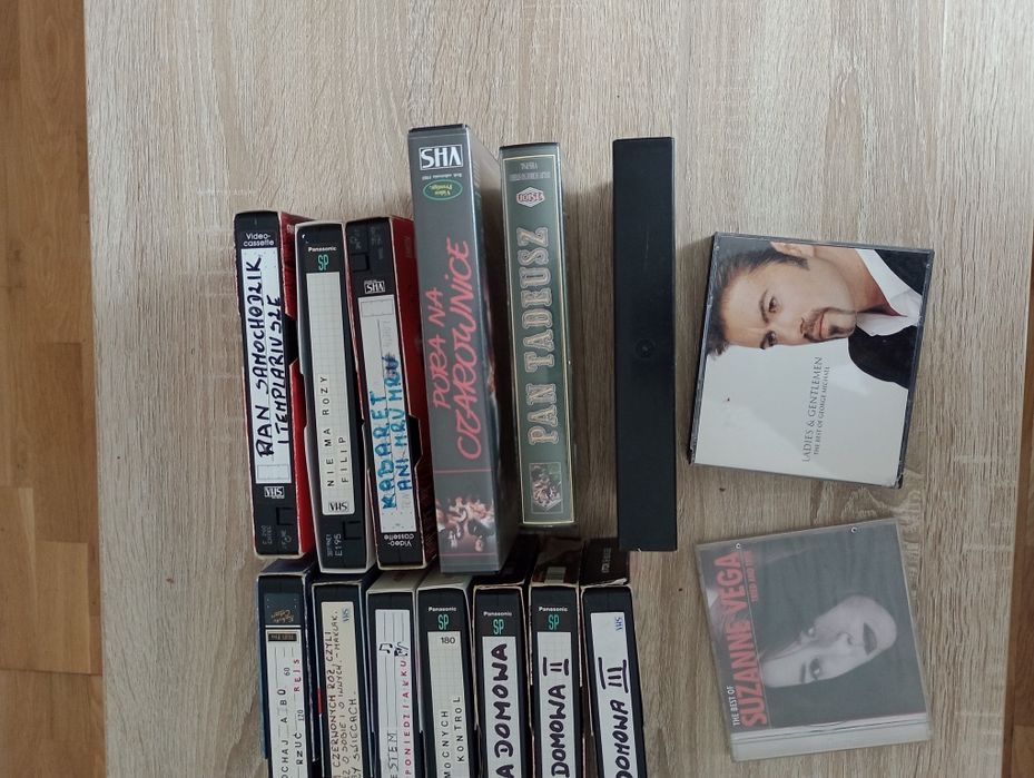 Kasety wideo VHS plus gratisy