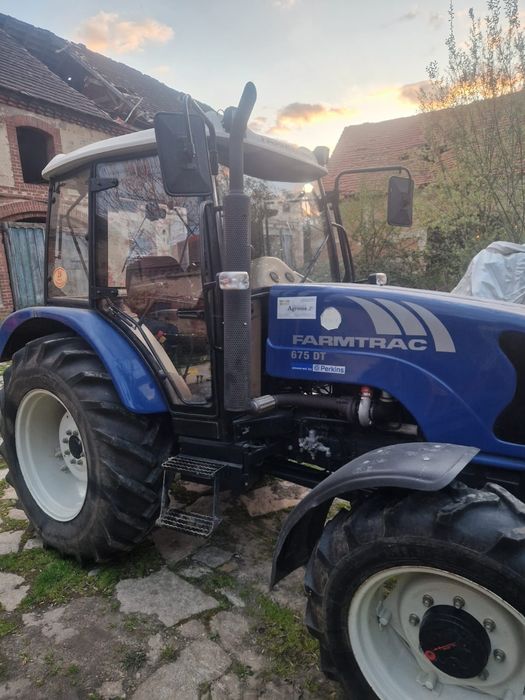 Ciągnik Farmtrac Rezerwacja