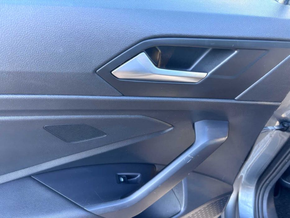 Volkswagen Jetta R-Line      2019