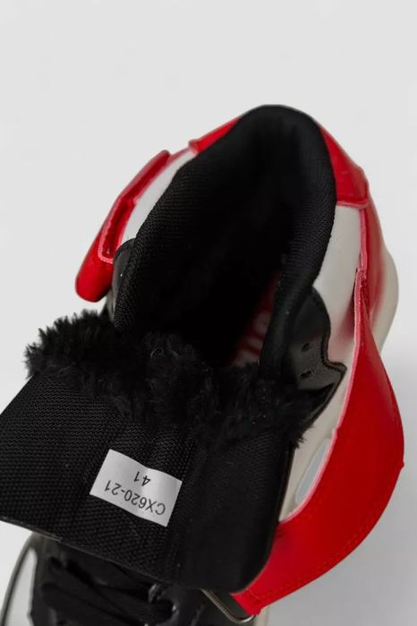 Кросівки чоловічі зимові на хутрі, колір біло-чорний