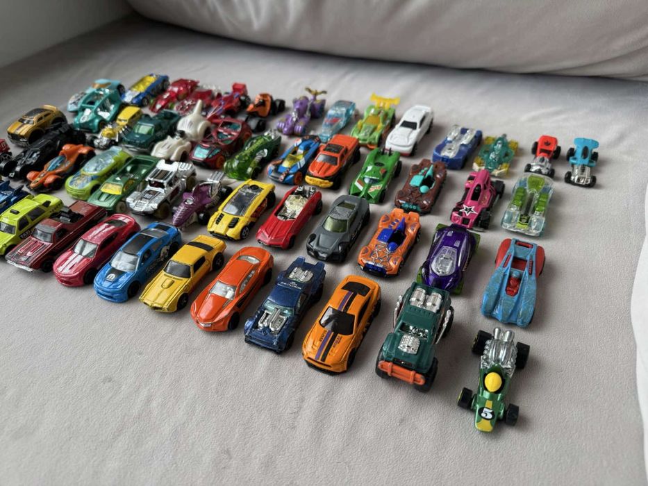 Машинки хот вилс 50+ шт
