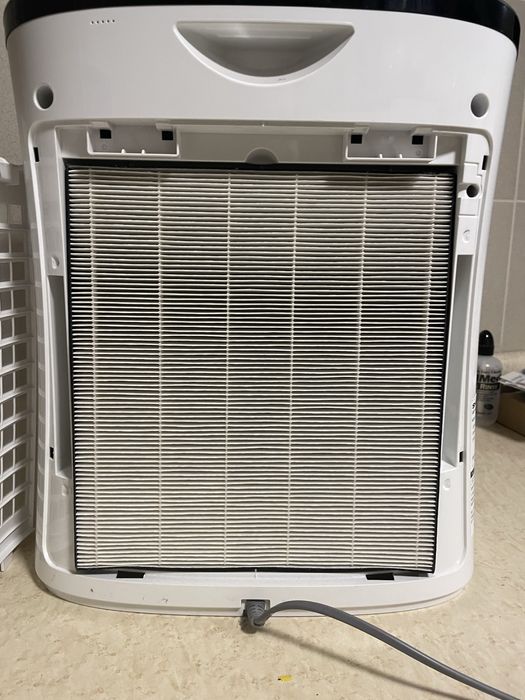 Oczyszczacz powietrza SHARP UA- PE 3OE-WB