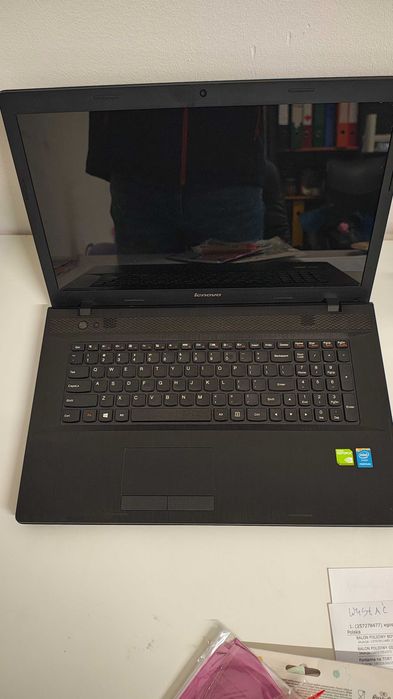 Laptop Lenovo G700 17,3 " - części do komputera