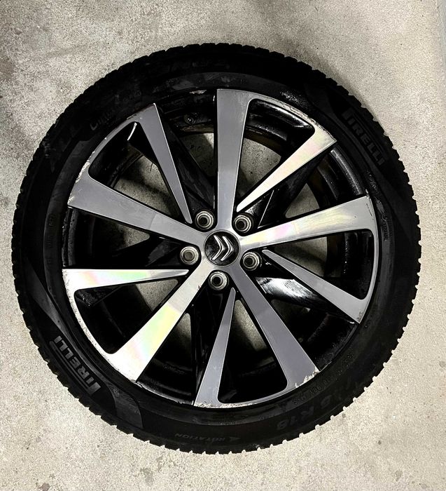 4 Jantes 18" 5x108 Peugeot/Citroen Seminovas montadas com pneus Pirelli All Season 235/45 R18.