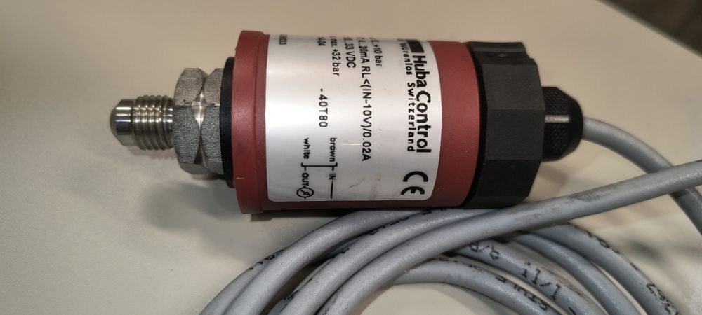 Przetwornik ciśnienia 0-10bar/4-20mA.Huba Control