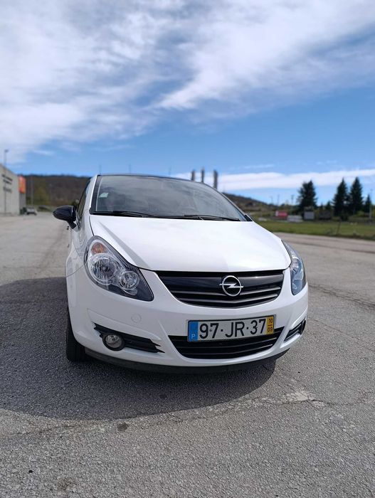 Opel corsa black edition