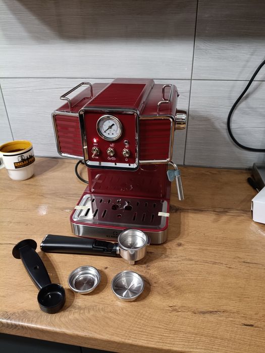 Kolbowy ekspres ciśnieniowy Klarstein Gusto Classico Espressomaker 135