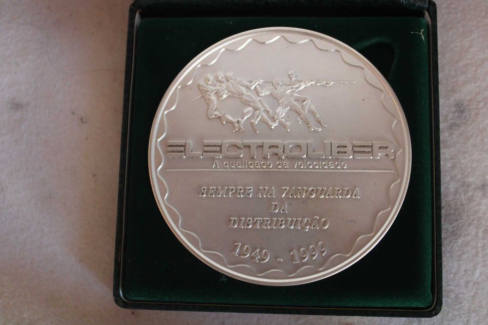 Medalha Comemorativa Electroliber (1949 - 1999) – 50 Anos c/ Estojo