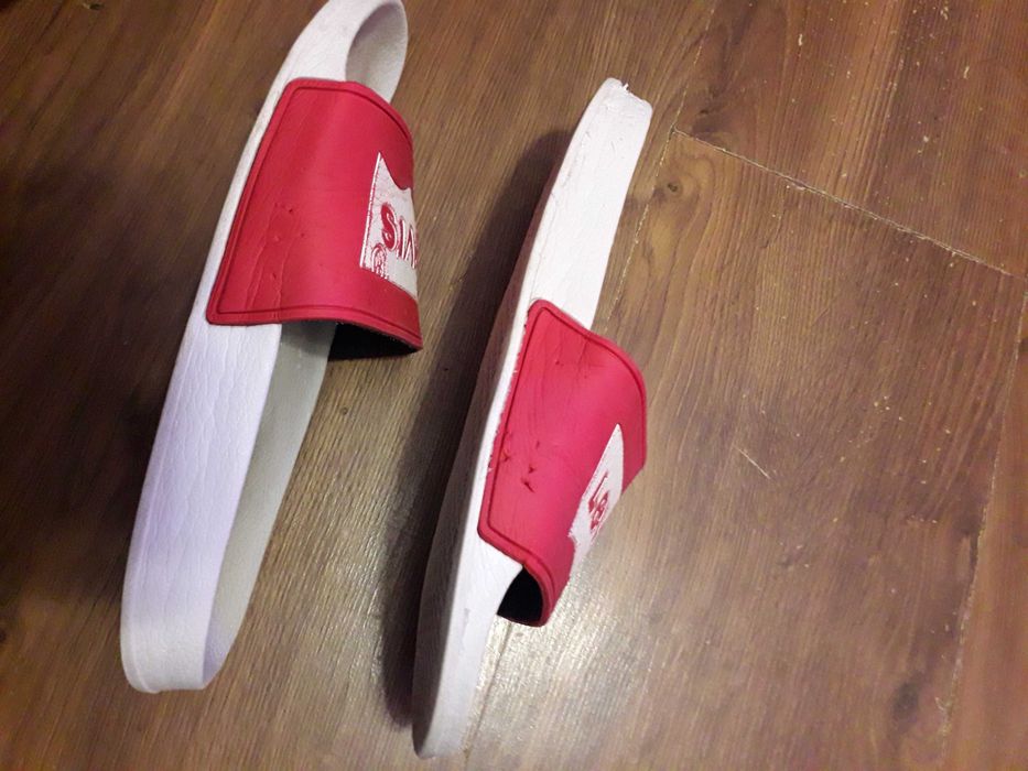 Laczki   Kapcie   Levis