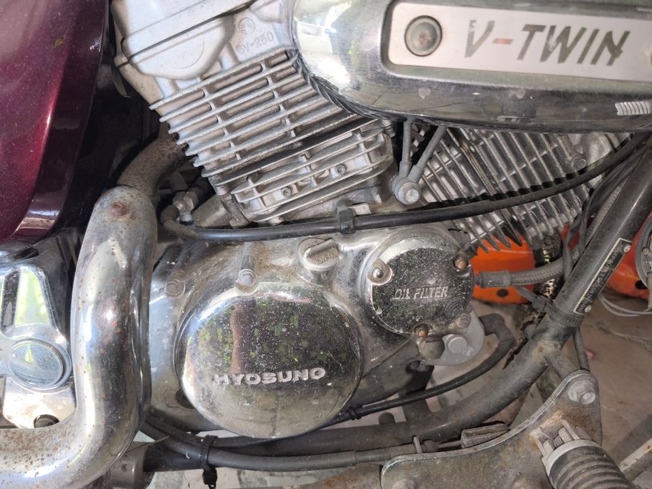 Hyosung Aquila 2002 - para restauro