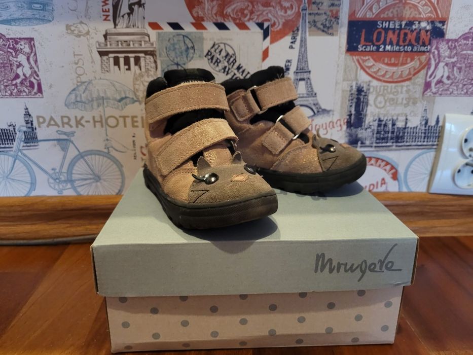 Sprzedam lekko ocieplane trzewiki MRUGAŁA rozm. 25